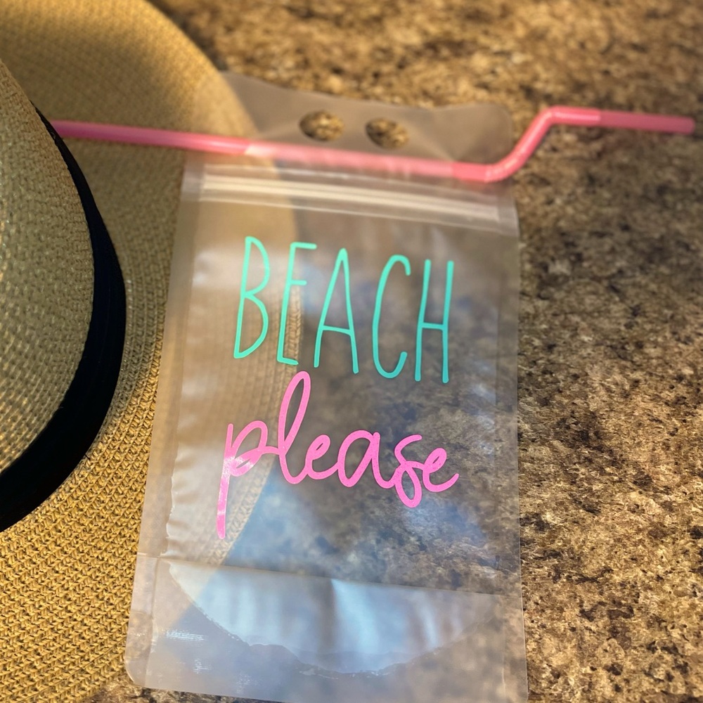 Adult Drink Pouch/ Capri Sun 17 oz